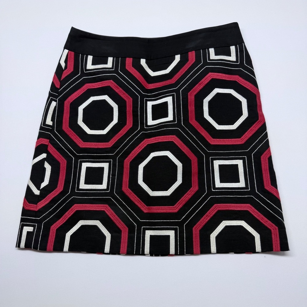 Ann Taylor Petites Black Red Geometric Octagon Embroidered Mini Skirt 10P
